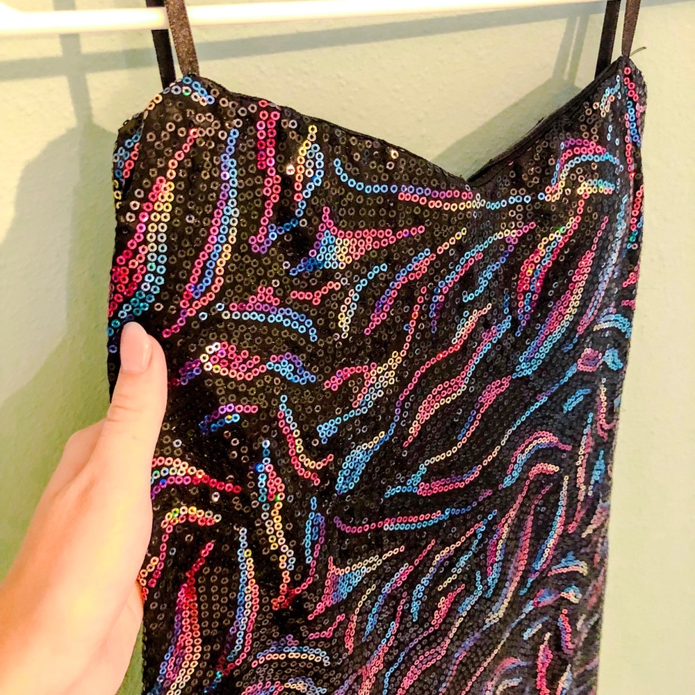 Sequins dress - Picture 2 of 2